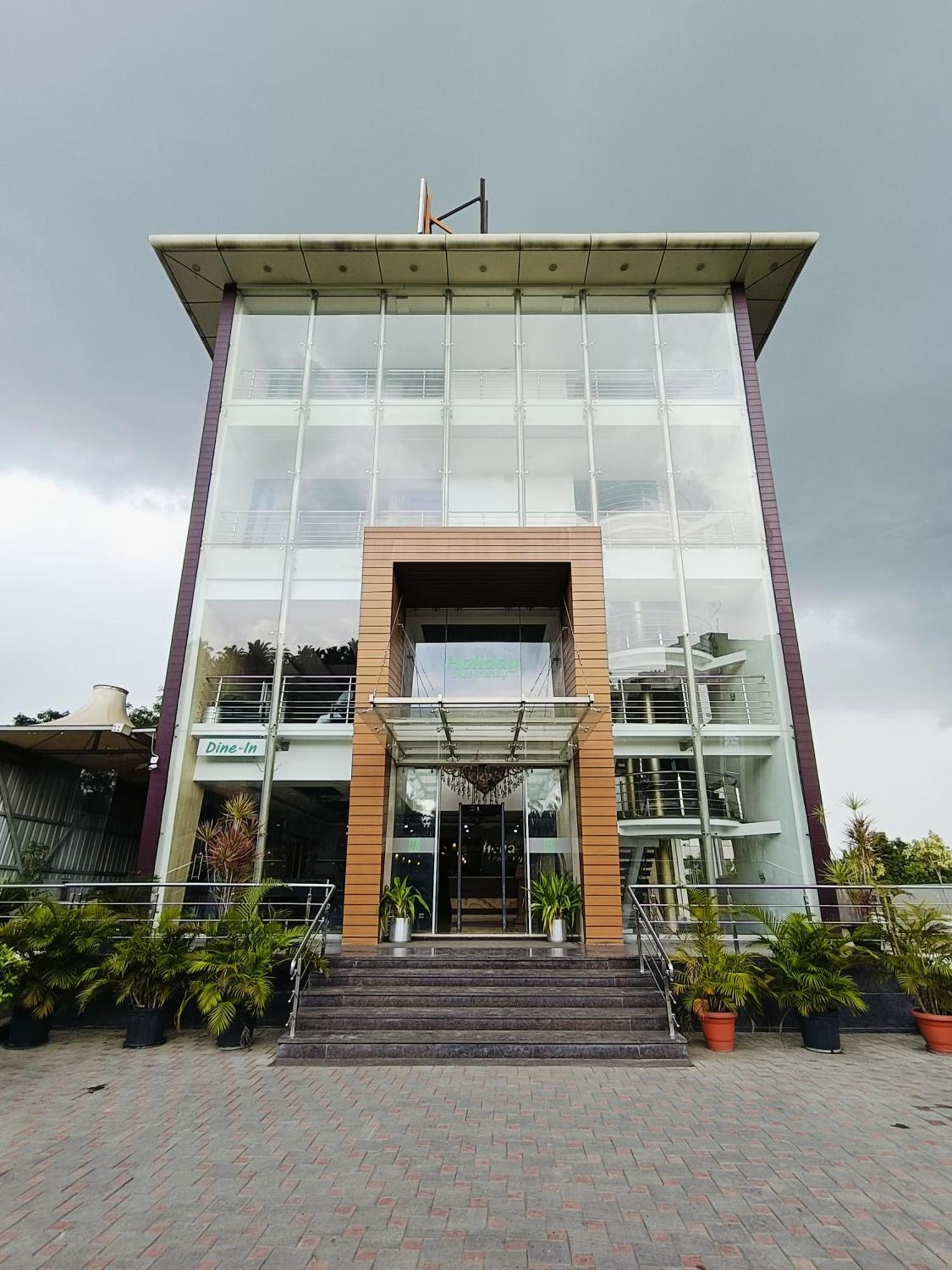 Holiday Residency Coimbatore Eksteriør bilde